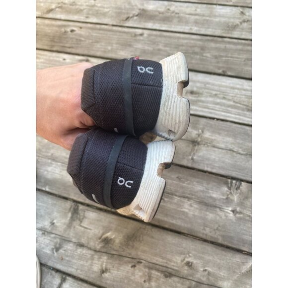 On Running Cloud 5 Women’s Size 9 B ‘Black/White’ Running Shoes 59.98904 - Picture 7 of 8